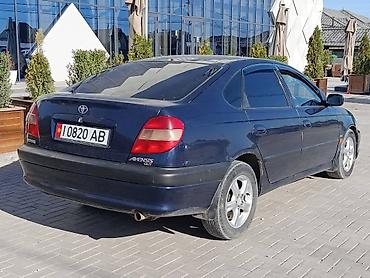 2001: Toyota Avensis: 2001 г., 1.8 л, Автомат, Бензин, Лифтбек — 3