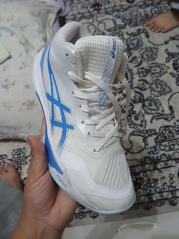 кышкы бут кийим: Эркектердин кроссовкасы, 42.5, Asics, Жаңы, түсү - Ак — 6