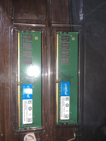 Комплектующие для ПК и ноутбуков: Оперативная память, Б/у, Crucial, 16 ГБ, DDR4, 2400 МГц, Для ПК