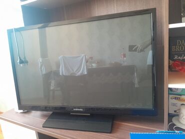 Телевизоры: Б/у Телевизор Samsung LCD HD (1366x768), Самовывоз, Бесплатная доставка