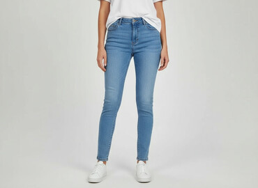 Джинси: DENIM JEANS, Джинси жіночі, розмір XS на lalafo.pl Джинси: DENIM JEANS, Джинси жіночі, розмір XS