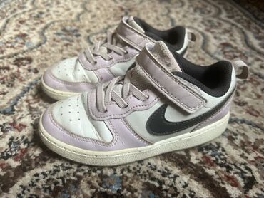 обувь распродажа: Детские кроссовки Nike (оригинал) - Модель: низкие кеды с фирменным