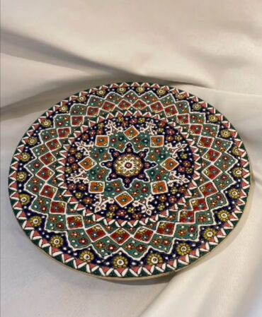 Tort və şiriniyyat qabları: Tort və şiriniyyat qabı, Keramika — 13