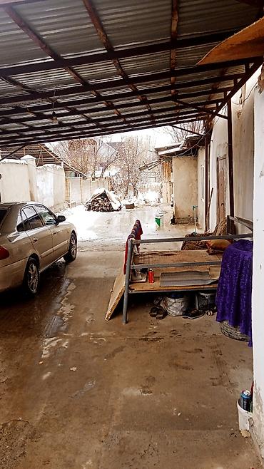 Продажа коттеджей и домов: Продаётся дом с большим закрытым двором. - высокий забор по at lalafo.kg — 18 Продажа коттеджей и домов: Продаётся дом с большим закрытым двором. - высокий забор по — 18