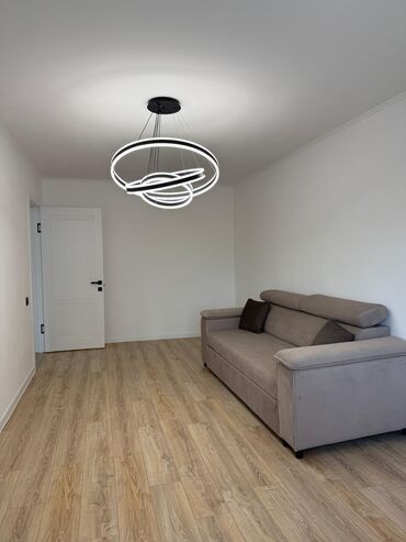 сдаю кафе на иссык куле: 2 комнаты, 43 м², Индивидуалка, 3 этаж, Евроремонт