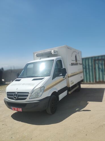 спринтер продажа бишкек: Жеңил жүк ташуучу унаа, Mercedes-Benz, Стандарт, 3 т, Колдонулган