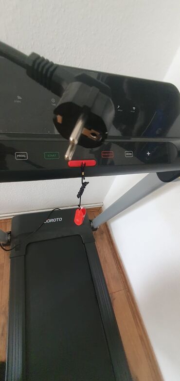 Qaçış trenajorları: Joroto qaçış zolağı, istifadəçilərə evdə məşq etmək üçün rahat və — 9