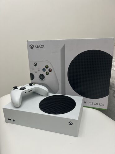 xbox series s: Продаю Xbox Series S в отличном состоянии, пользовались не долго