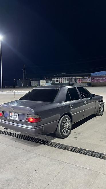 mercedes тягач: Mercedes-Benz W124: 1993 г., 2.8 л, Автомат, Бензин, Седан — 6
