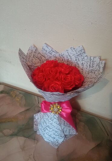 Башка үй декору: Делаю розы из атласной лентыбукет из 11 роз к каждому заказу