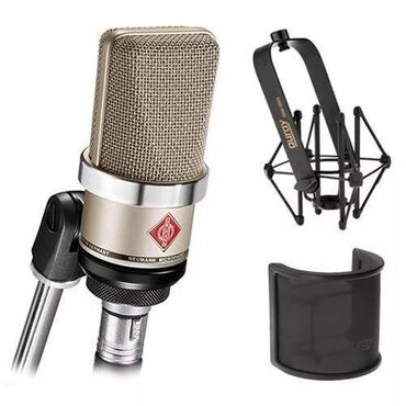 komedixana yeni il: Neumann TLM102 Condenser studio mikrofonu . Yenidir və qapalı