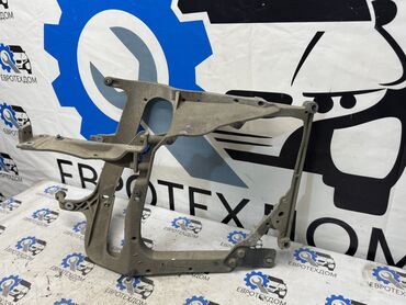 Другие детали кузова: Кронштейн фар прав. Daf XF 460 2015 Контрактный из Германии, в — 8