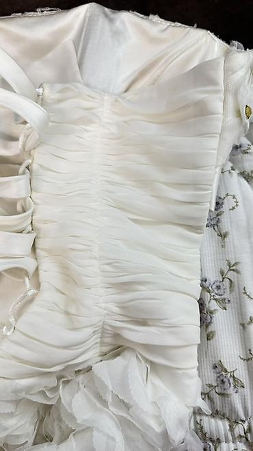 Свадебные платья: Платье свадебное с эффектом розы Было в аренде 3 раза Некоторые — 10