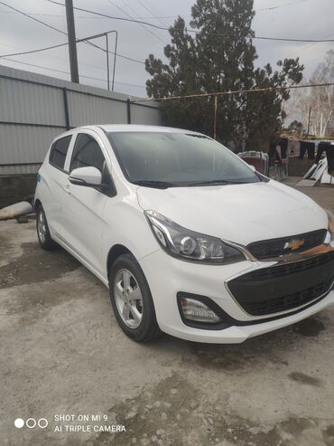 машина сена: Chevrolet Spark: 2021 г., 1 л, Автомат, Бензин, Хэтчбэк