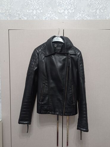 куртка: Женская куртка S (EU 36), цвет - Черный