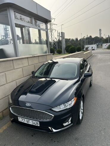 Ford: Ford Fusion sedan - Kuzov: qara rəng, aerodinamik xəttlər, xrom ön — 4