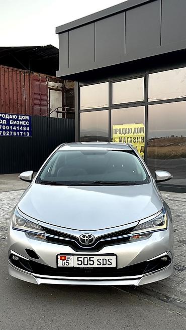 Toyota Corolla: 2019 г., 1.8 л, Робот, Гибрид, Седан