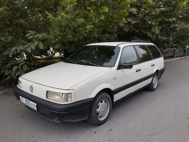 дешёвый машина: Volkswagen Passat: 1990 г., 1.8 л, Механика, Бензин, Универсал