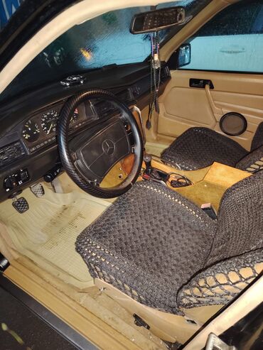 Mercedes-Benz: Mercedes-Benz 190: 2 l | 1990 il Sedan — 10