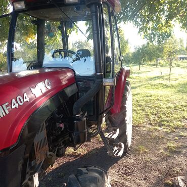 Traktorlar: YTO MF404 traktor - Marka/model: YTO MF404 - Rəng: qırmızı - Kabinli — 8