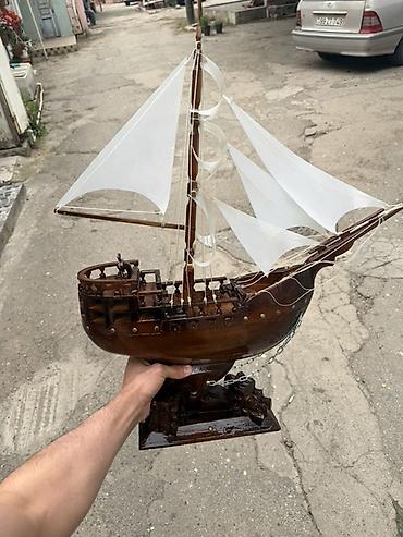 model: Taxta yelkənli gəmi maketi - Material: cilalanmış ağac gövdə və — 3