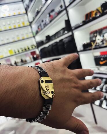 Bilərziklər: Bilərzik, Versace, Ünvandan götürmə — 9