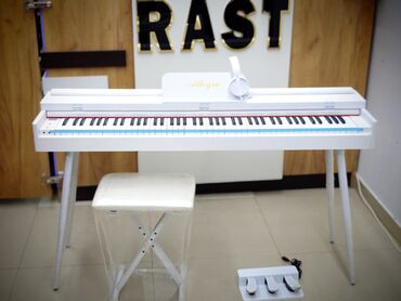 Pianolar: Piano, Rəqəmsal, Yeni, Ünvandan götürmə -da lalafo.az — 13 Pianolar: Piano, Rəqəmsal, Yeni, Ünvandan götürmə — 13