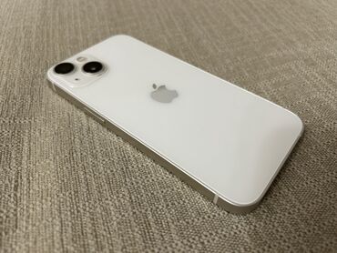 Apple iPhone: IPhone 13, Б/у, 128 ГБ, White Titanium, Защитное стекло, Чехол, Коробка, 87 %