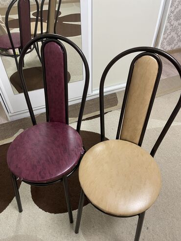 стол и стулья для кухни бу: Кухонный Стол, цвет - Бежевый, Б/у