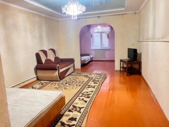 квартира 1 комнатная на долгий срок: 3 комнаты, Собственник, Без подселения, С мебелью частично