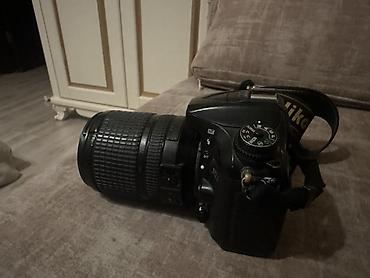 nikon d3000: Nikon DSLR fotoaparat + zum obyektiv - Brend/model: Nikon DSLR (gövdə — 2