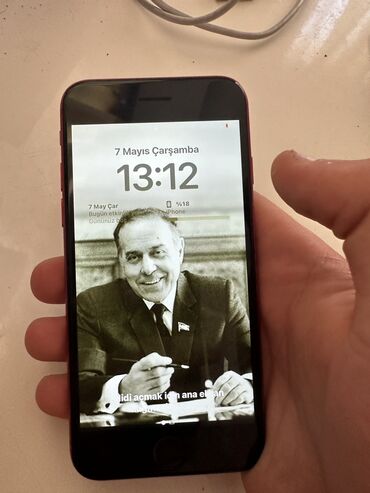 Apple iPhone: IPhone SE 2022, 128 GB, Qırmızı, Barmaq izi