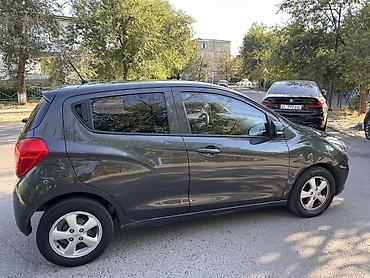 spark 1: Chevrolet Spark: 2021 г., 1 л, Вариатор, Бензин, Хэтчбэк — 3