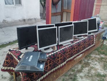 ноутбу: Монитор, Samsung, LCD, 17" - 18"
