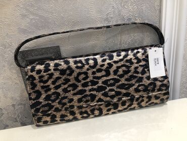 Çantalar: Tıqrovıy 15azn dıgeri 10azn,karıcnıvıy 15 — 9