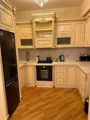 Günlük kirayə mənzillər: 3 otaqlı, Nəsimi r. r-nu — 10