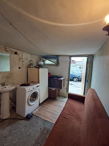 Həyət evləri və villaların satışı: Yasamal 2 otaqlı, 40 kv. m, Orta təmir — 9