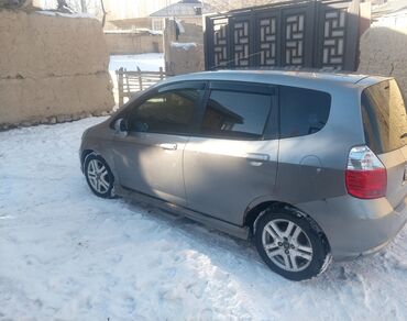 honda истирим: Honda Fit: 2003 г., 1.3 л, Вариатор, Бензин, Хэтчбэк