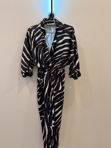 джинсы зауженные: Платье-жакет с анималистичным принтом - Бренд: Fat Perry (Made in