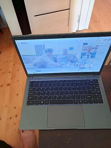 Noutbuk – 15.6" ekran, tam klaviatura və böyük touchpad
