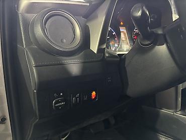 Toyota: Toyota RAV4: 2017 г., 2.5 л, Бензин, Кроссовер — 9