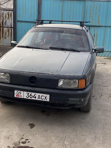 Унаа: Volkswagen Passat: 1988 г., 1.8 л, Кол менен иштөөчү, Лифтбек — 4