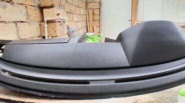 Qoruyucular, zaşitniklər: W202