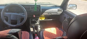 Volkswagen: Volkswagen Jetta: 1991 г., 1.8 л, Механика, Бензин, Седан — 9