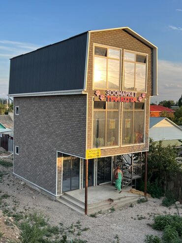 дом в кызыл аскере: Сдаю Магазин, Отдельностоящий магазин, 135 м² Действующий, Без оборудования, С ремонтом, Вода, Канализация, Электричество, Отдельный вход, 1 линия, Кондиционер