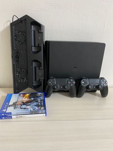 PS4 (Sony PlayStation 4): Продается PlayStation 4 Slim 1TB. Консоль в хорошем состоянии, не