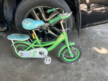 десткий велосипед: Детский велосипед, 2-колесный, Другой бренд, 3 - 4 года, Б/у