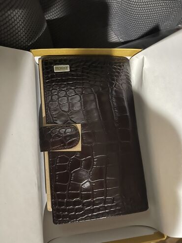 Portmone, pulqabıları: Pulqabı, Təbii dəri — 4