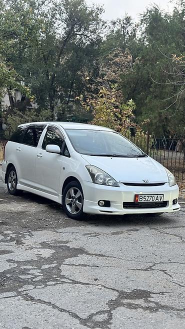 Toyota WISH: 2003 г., 1.8 л, Автомат, Бензин, Минивэн