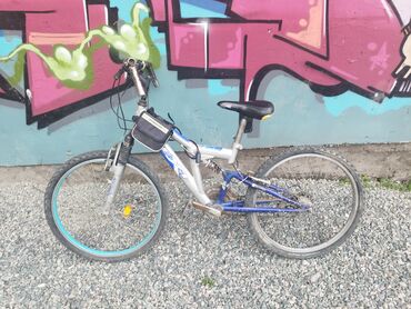 Велосипеды: Велосипед двух колесный колесо пагнута бережный тормоза нету